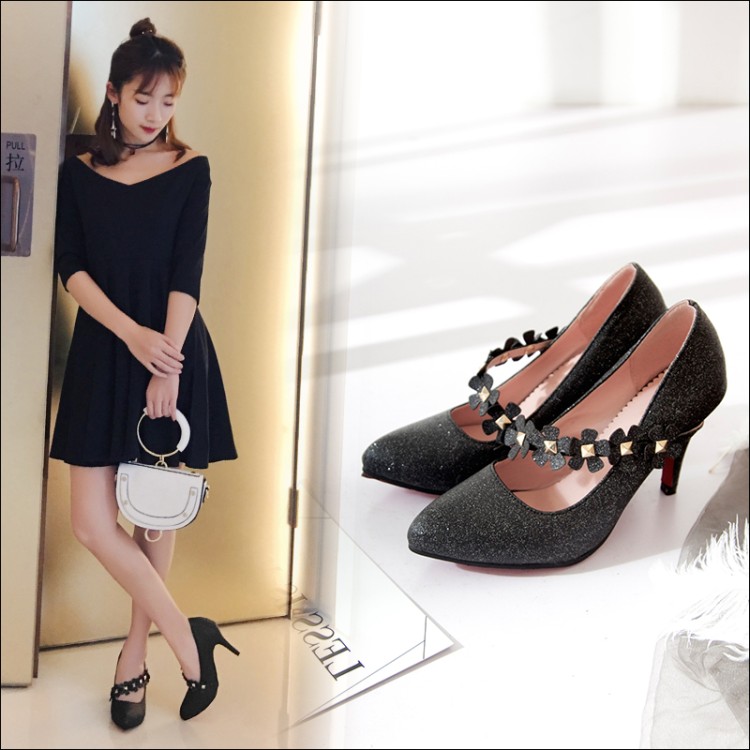Korean Style High Heel Pointed Toe Women's Pumps with Flower Detail