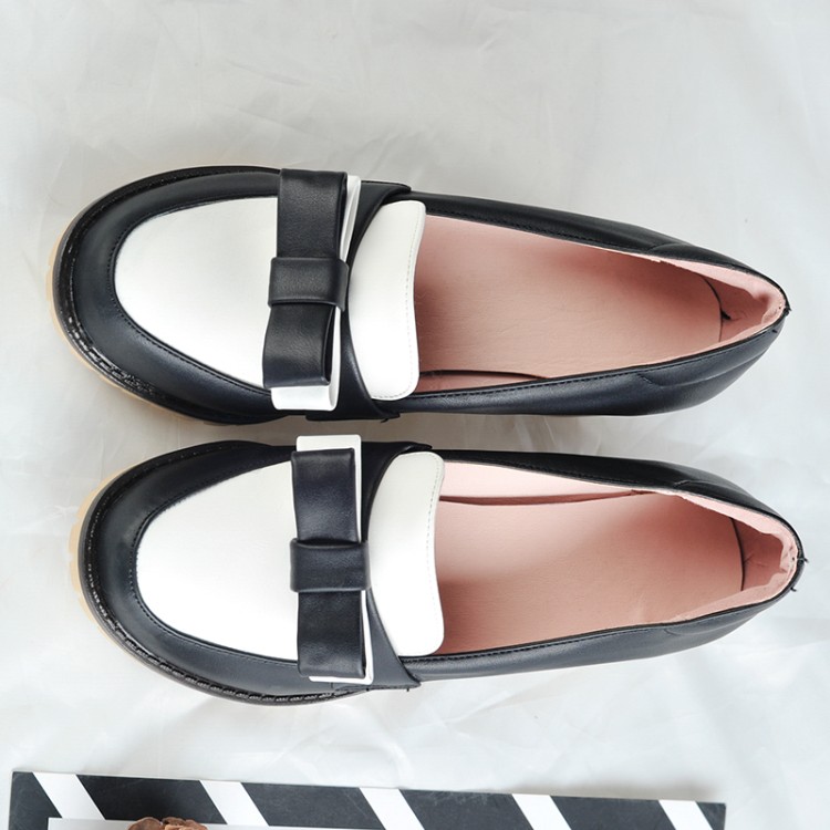 Japanese Style Women's Flat Shoes with Bow and Chunky Mid Heel - Image 2