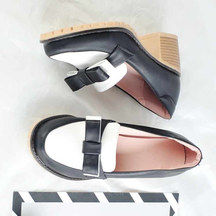 Japanese Style Women's Flat Shoes with Bow and Chunky Mid Heel - Image 3
