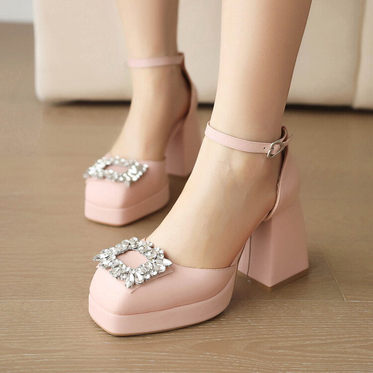Women's High Heel Chunky Sandals with Buckle Strap and Metal Decoration